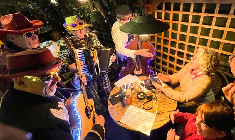 The Magnificent Kevens Round Pub Tables The Magnificent Kevens Round Pub Tables